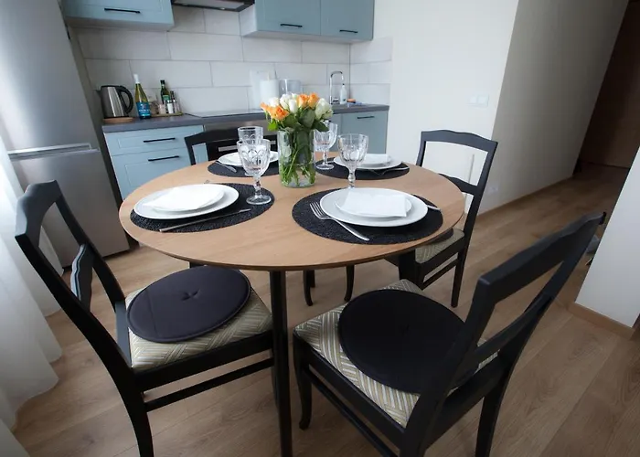 Cozy Valdemara, Free Parking, Self Check-in * Riga